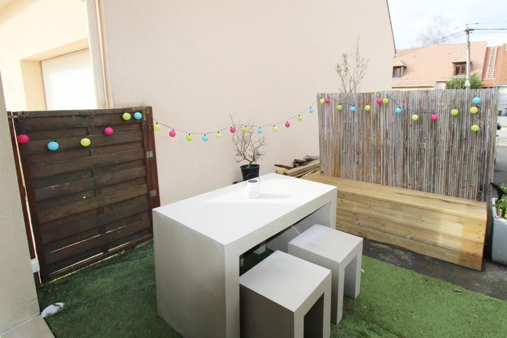 Cocon A La Campagne - Disney 20 Min - Paris 40 Min - 2 Terrasses Dammartin-sur-Tigeaux المظهر الخارجي الصورة